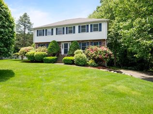 12 Carlson Cir, Natick, MA 01760