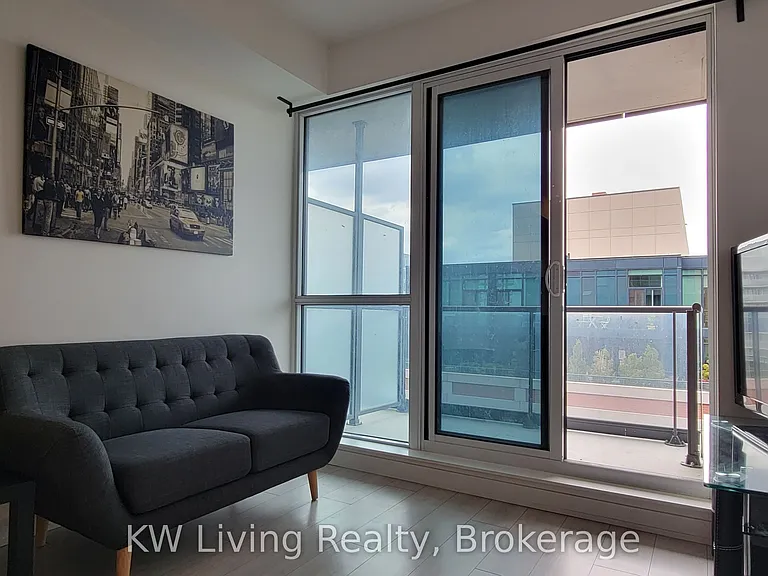 31 Tippett Rd #1117 — Photo 4