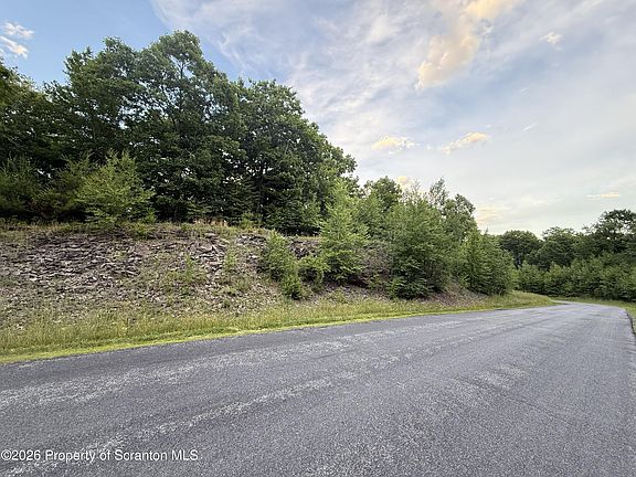 3rd image of 0 Manorview Dr