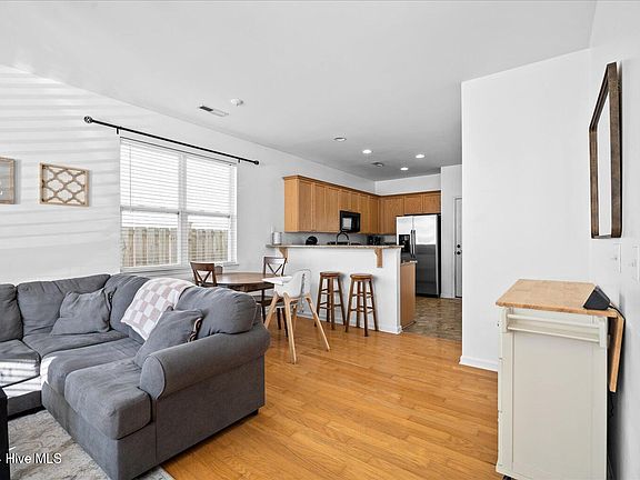 4th image of 9440 Night Harbor Drive