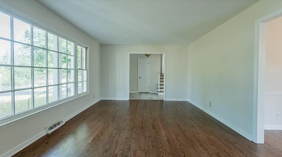 5 bed, 2812 sqft, $2,875 — Photo 4