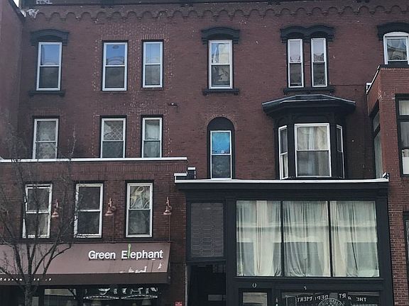 2nd image of 610 Congress St #8
