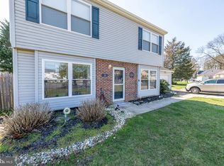 14 Sugarbush Dr, Sicklerville, NJ 08081