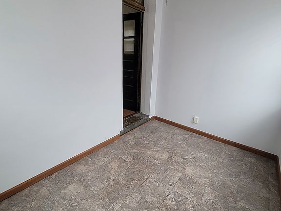 4th image of 8033 S Marshfield Ave #2
