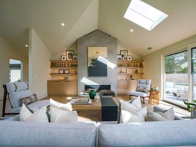 20018 Saint Germain Ln, Sonoma, CA, 95476