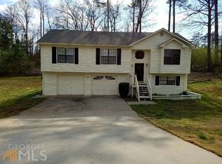 5504 Elderberry Ln, Flowery Branch, GA 30542
