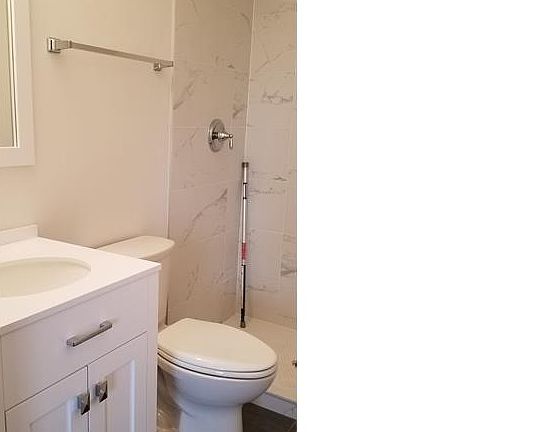 5th image of 823 McIntosh Ct #16203