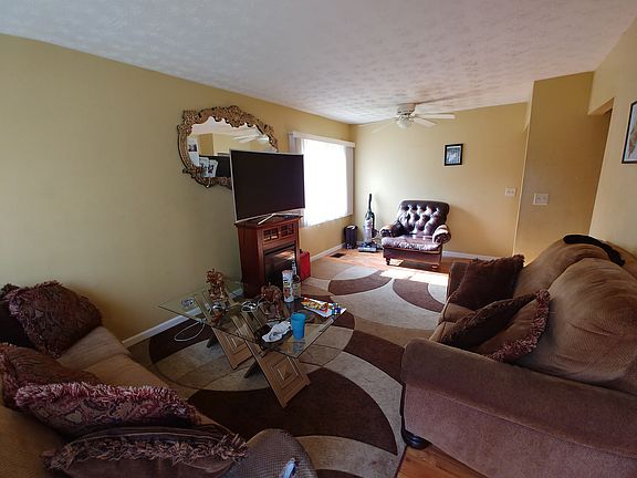 4th image of 4473 Catalina Ave