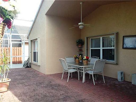 2nd image of 8266 Duomo Cir