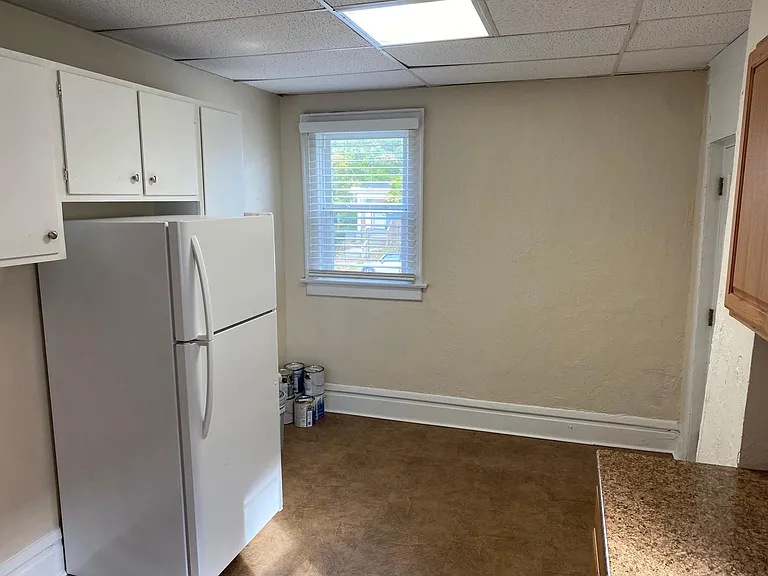 433 E Oakland Ave — Photo 8