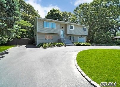 1st image of 17 Bay Ave