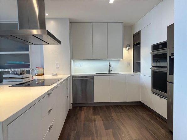 251 Crandon Blvd APT 931