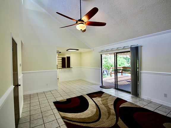 3rd image of 813 Hazelton St #B