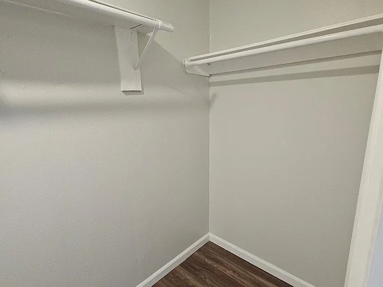 14 Laura Ln — Photo 25