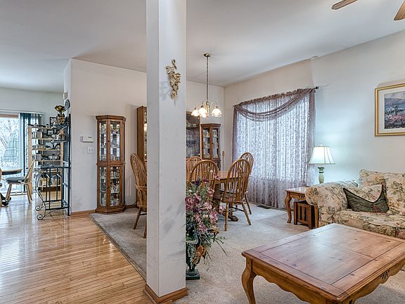 3rd image of 966 Shoreline Dr