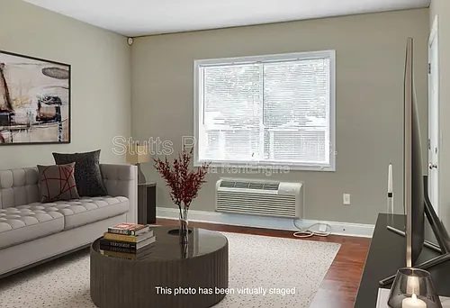 1246 Graham Ave #30 Photo 1