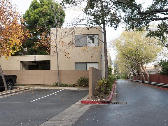 2nd image of 1919 Alameda De Las Pulgas APT 11