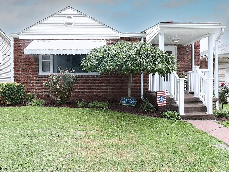 1st image of 307 Walker St