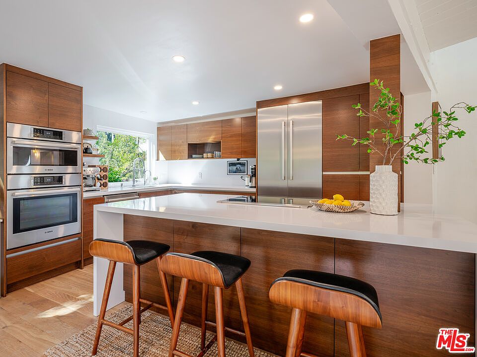 1st image of 20922 Keller Rd