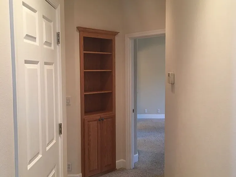 2057 Berwin Ln — Photo 17