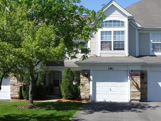190 Lenox Court, Carol Stream