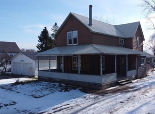 618 W 3rd St, Washburn, WI 54891
