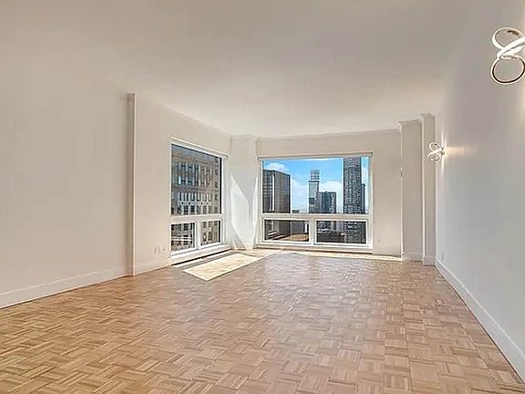 4th image of 721 5th Ave APT 54H