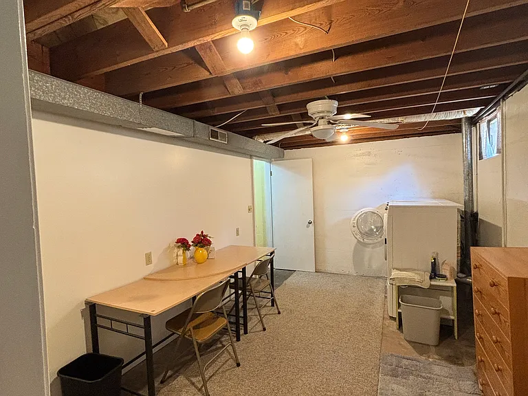 823 S Blakely St — Photo 27