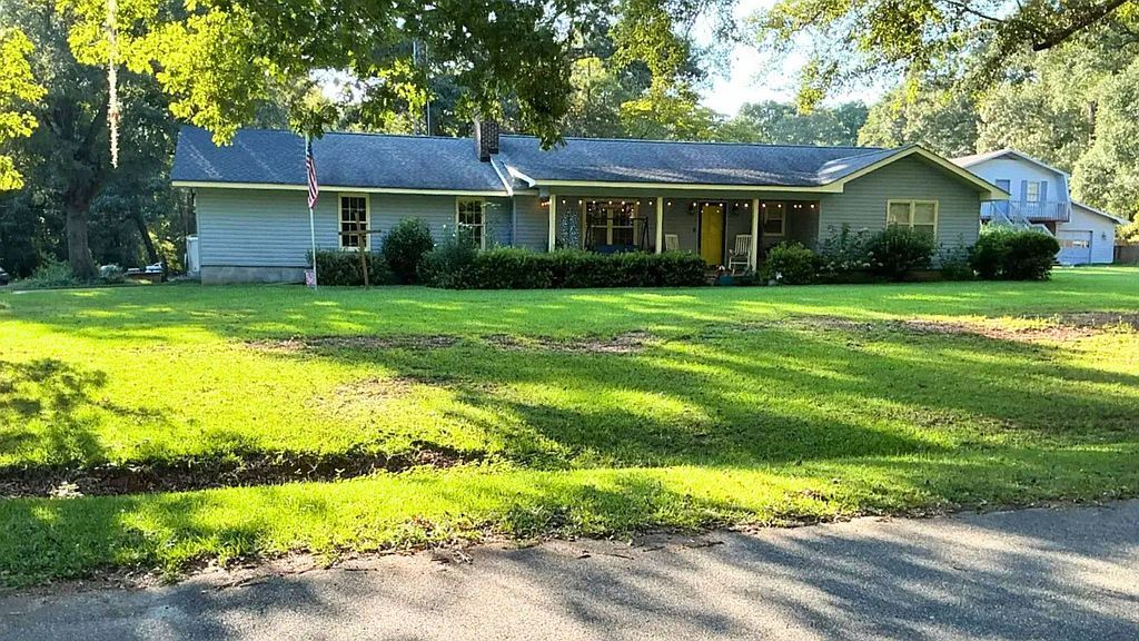 932 W Tanglewood Dr - Property Image