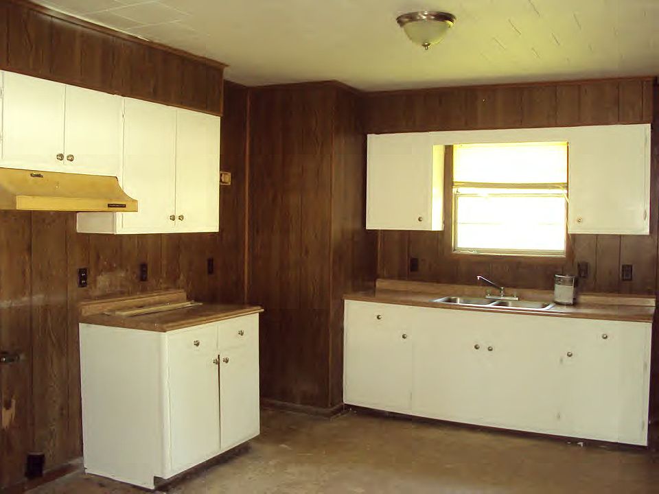2nd image of 1036 Rance Dr NE