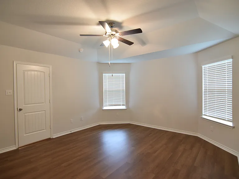 5501 Shire Dr — Photo 10