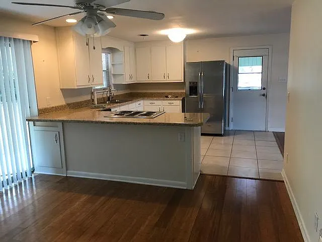 3715 Dunwoody Dr — Photo 3