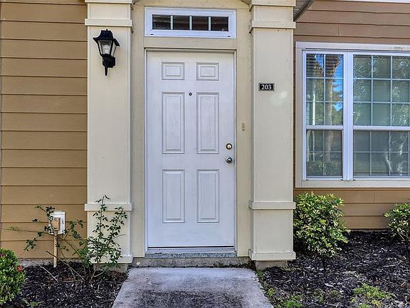 5th image of 5520 Rosehill Rd Unit 203