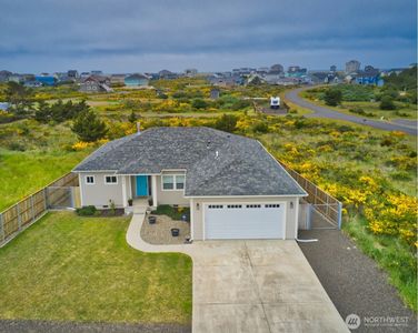 1409 Diamond Head Avenue SW, Ocean Shores, WA, 98569