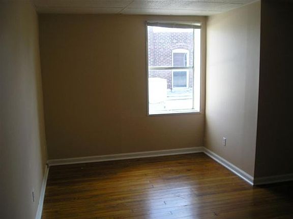 Unit B Bedroom II