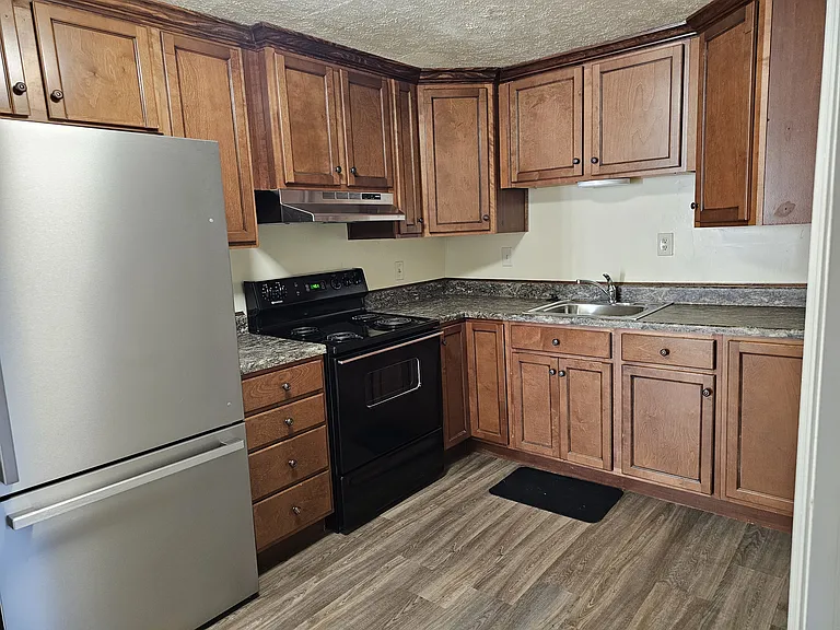302 Alder St #D — Photo 1