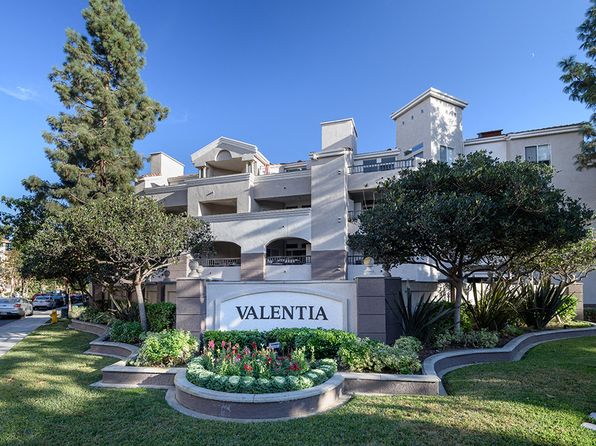 Valentia | 5305 Toscana Way, San Diego, CA