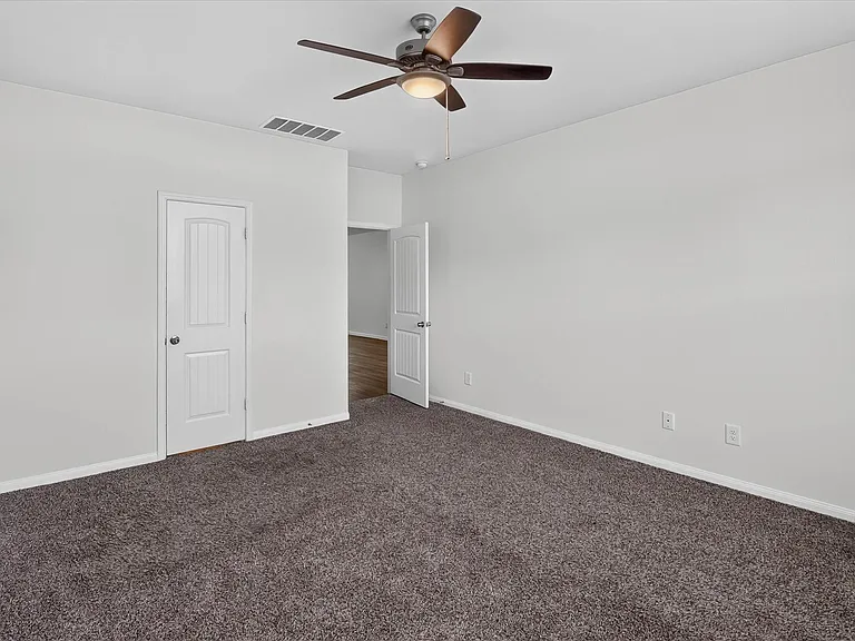 24839 Goldoni Dr — Photo 19