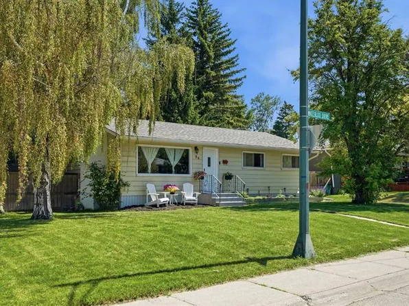 96 W Waterloo Dr SW, Calgary, AB T3C 3G3