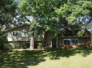 1785 Glenview Ave, Arden Hills, MN 55112