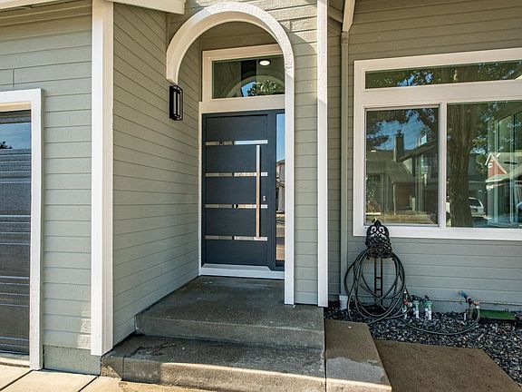 4th image of 338 Ridgecrest Circle