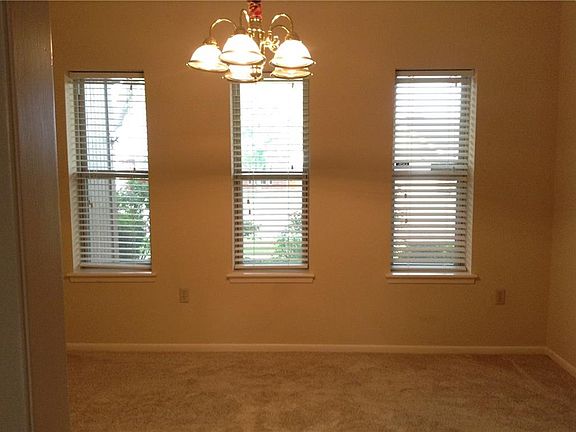 3rd image of 4449 Cole Dr