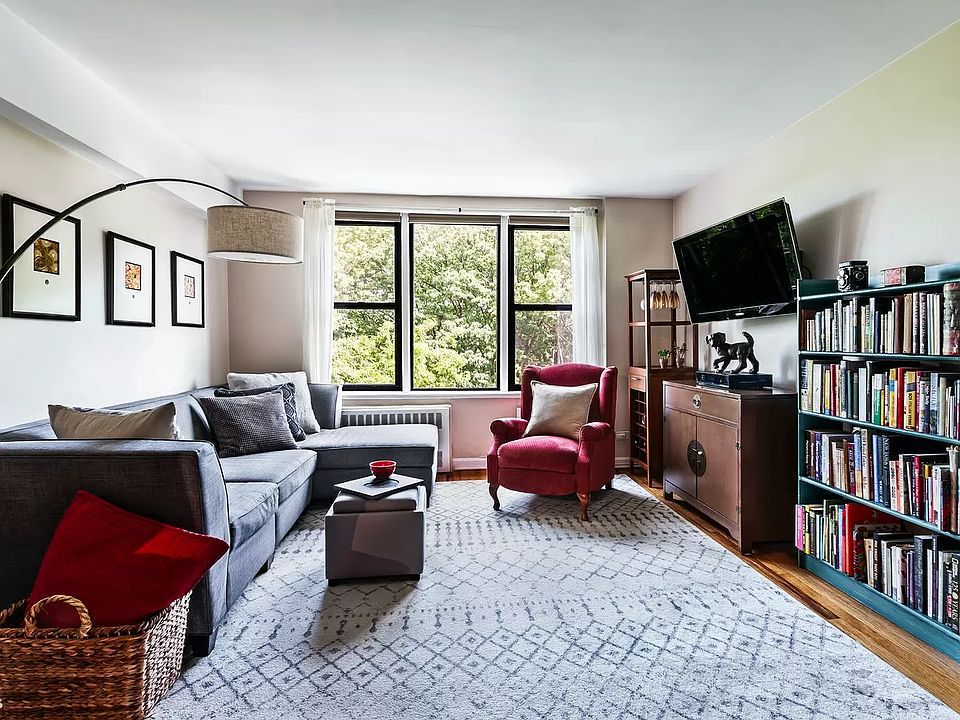 1st image of 6035 Broadway APT 4D