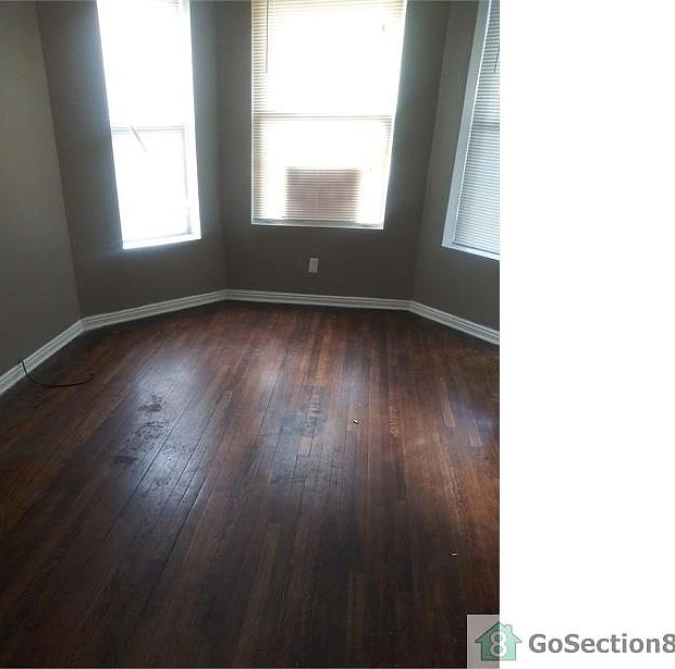 2nd image of 919 S Springfield Ave #1