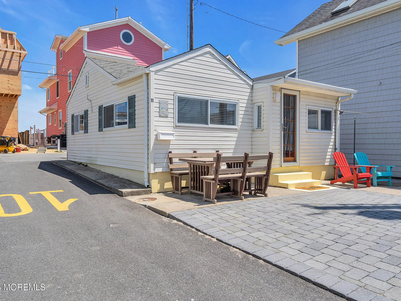 2 bed, 500 sqft, $1,900 — Photo 4