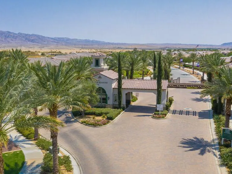 43001 Ascona Ln — Photo 31