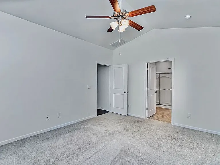 245 Hartwood Lake Ln — Photo 11