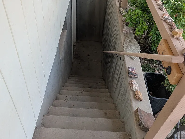 N Pioneer Dr — Photo 16