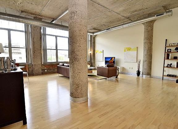 4th image of 521 7th St S #503