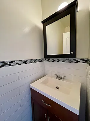 Rented by Building Equity Real Estate LLC | media 18